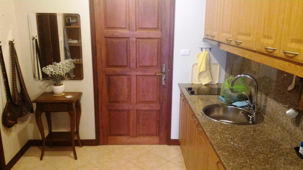 View Talay Residence 4 Джомтиен Бийч Екстериор снимка
