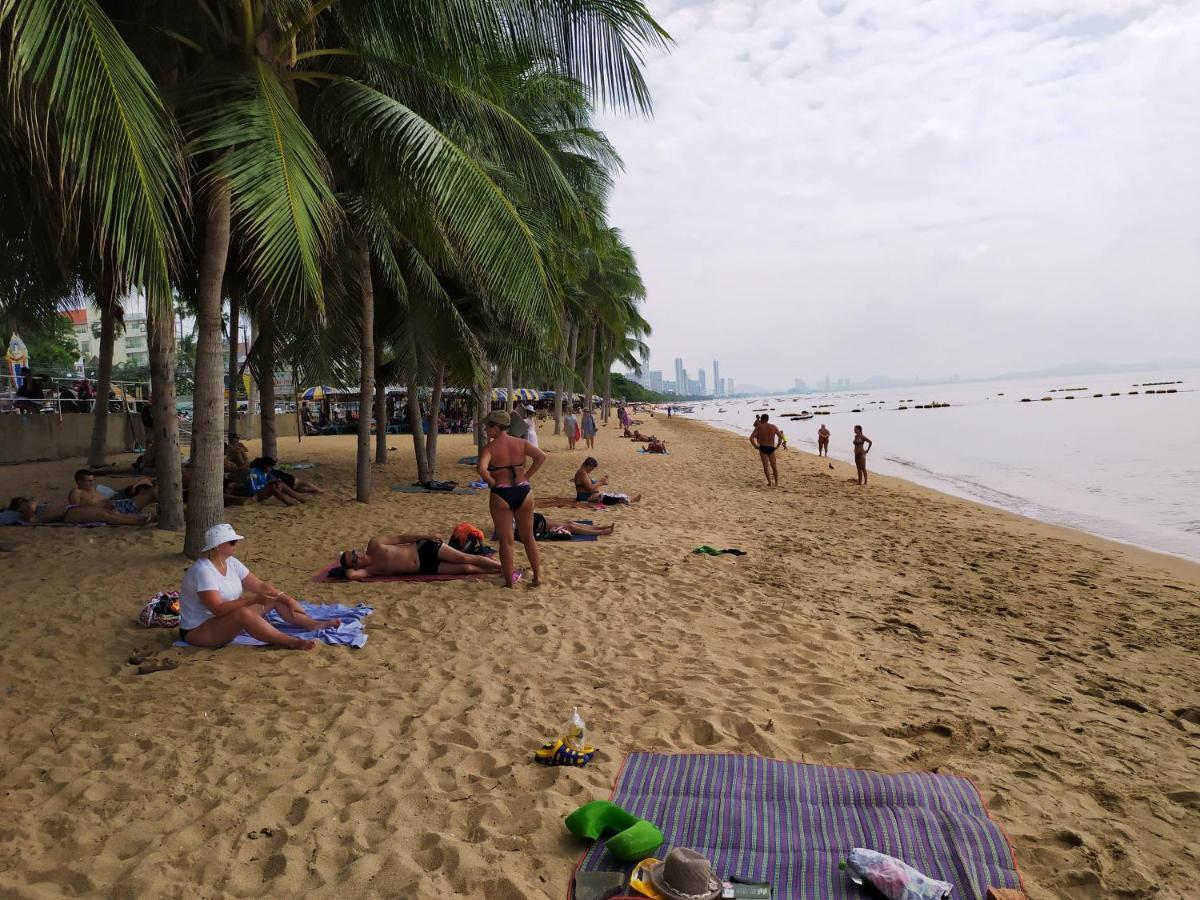 View Talay Residence 4 Джомтиен Бийч Екстериор снимка